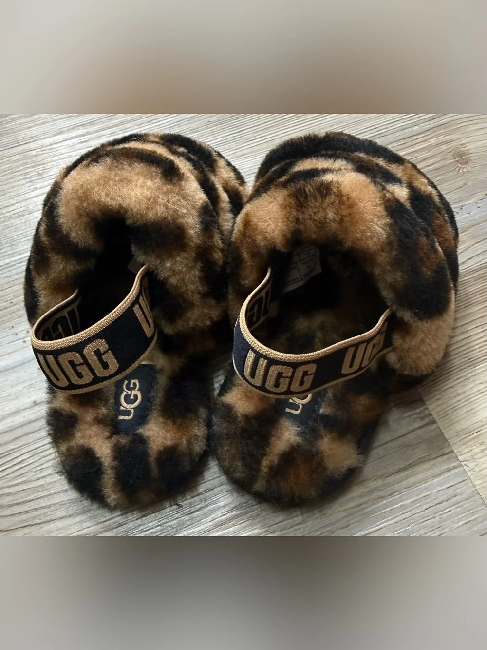 Toddler sz 8 UGG Fluff Yeah Leopard/Panther Slide